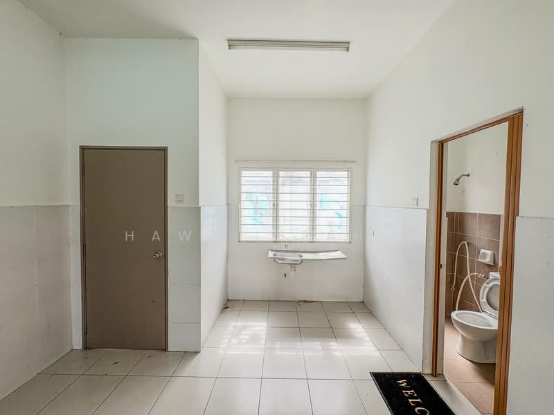 Rumah Teres 2 Tingkat untuk Dijual di Bandar Rinching Seksyen 6 (Semenyih) - Hawa Ibrahim - Bathroom - PropertyGuru.com.my
