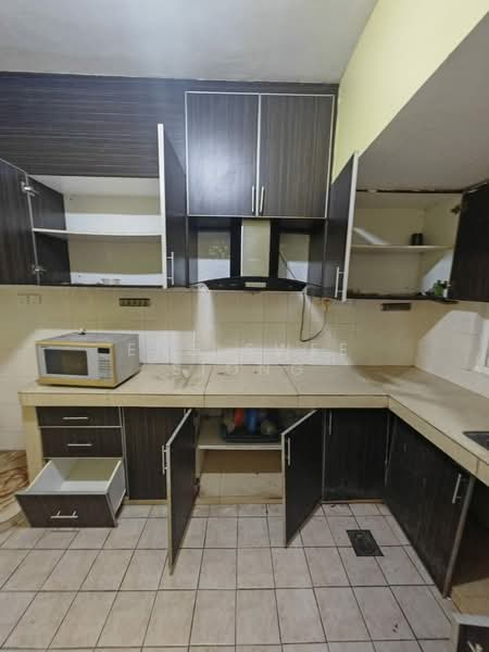 Kondominium untuk Disewa di Sri Emas - Eng Swee Siong - Kitchen - PropertyGuru.com.my