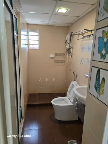 Servis Apartment untuk Disewa di Main Place Residence - Ann . - Bathroom - PropertyGuru.com.my