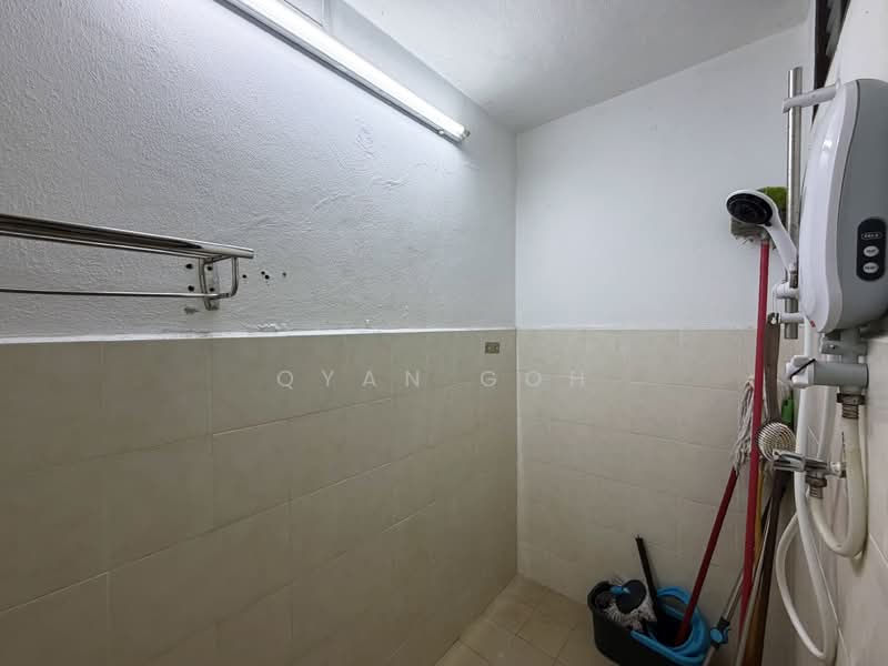 Rumah Teres 2 Tingkat untuk Dijual di Minden Heights (Gelugor) - Qyan Goh - Bathroom - PropertyGuru.com.my