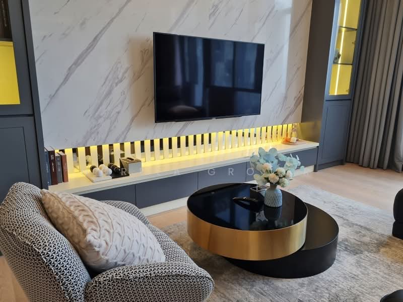 Servis Apartment untuk Dijual di Star Residences Two - Norela Grover - Living Room - PropertyGuru.com.my