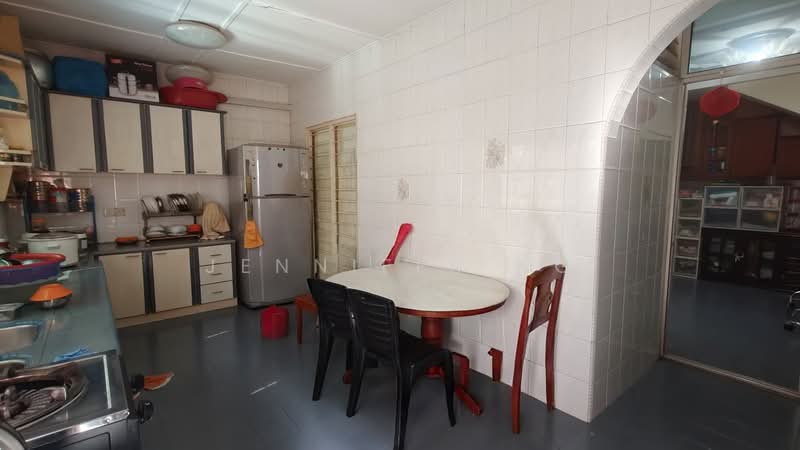 2-storey Terraced House for Sale in Usj 6 (Subang Jaya) - Jennifer Ng - Kitchen - PropertyGuru.com.my