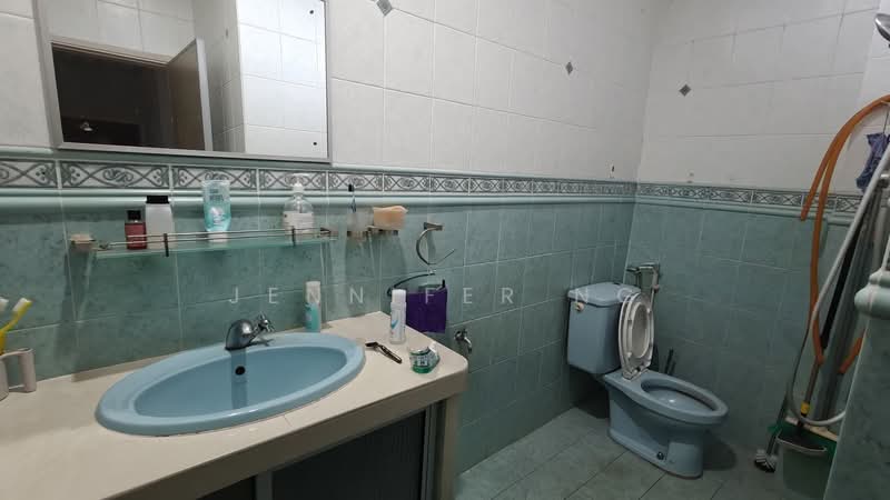 2-storey Terraced House for Sale in Usj 6 (Subang Jaya) - Jennifer Ng - Bathroom - PropertyGuru.com.my
