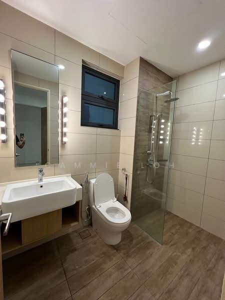 Servis Apartment untuk Disewa di Avara - Cammie Loh - Bathroom - PropertyGuru.com.my