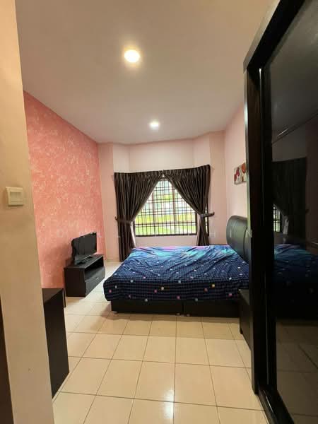 Pangsapuri untuk Dijual di Impian Senibong Apartment - Calley Chin - Bedroom - PropertyGuru.com.my