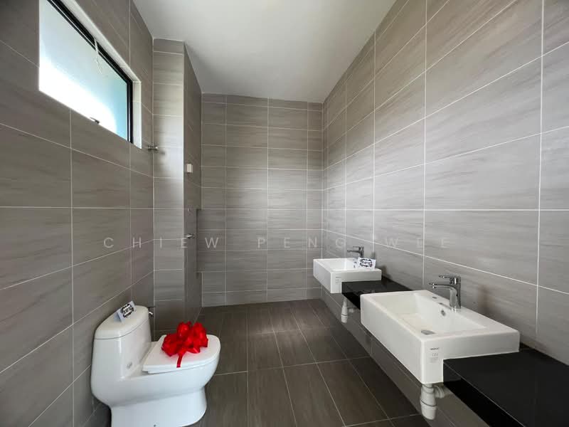 2-storey Terraced House for Sale in Tiara Melaka Golf & Country Club (Ayer Keroh) - Chiew Peng Wee - PropertyGuru.com.my