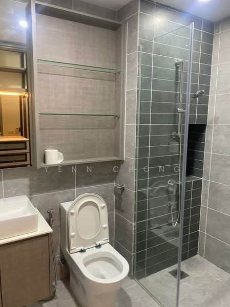 Service Residence for Sale at Millerz Square Serviced Residence - Yenn Chong - Bathroom - PropertyGuru.com.my