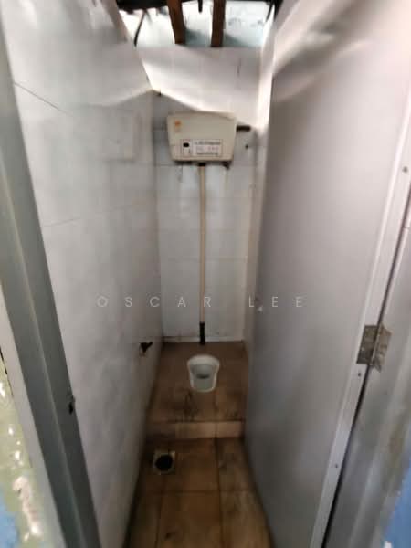 Detached Factory for Rent in Taman Perindustrian Ehsan Jaya (Kepong) - Oscar Lee - Bathroom - PropertyGuru.com.my