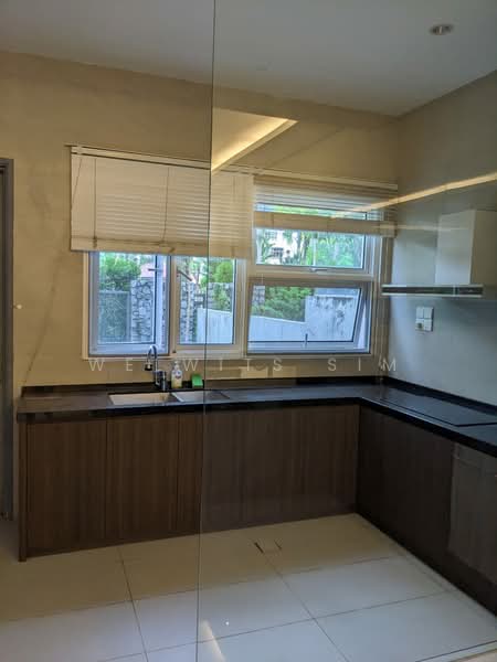 3-storey Terraced House for Rent in Tanjung Bungah (Penang) - Welwits Sim - Kitchen - PropertyGuru.com.my