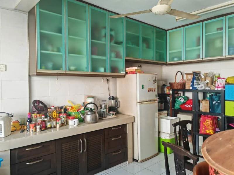 2-storey Terraced House for Sale in Taman Bukit Serdang (Seri Kembangan) - Nicholas Lew - Kitchen - PropertyGuru.com.my