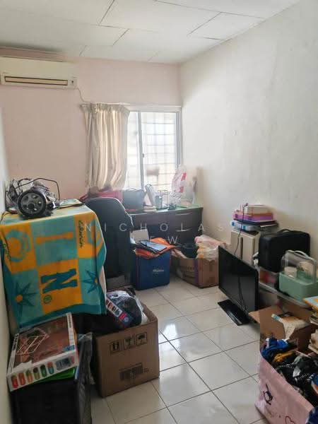 2-storey Terraced House for Sale in Taman Bukit Serdang (Seri Kembangan) - Nicholas Lew - Interior - PropertyGuru.com.my