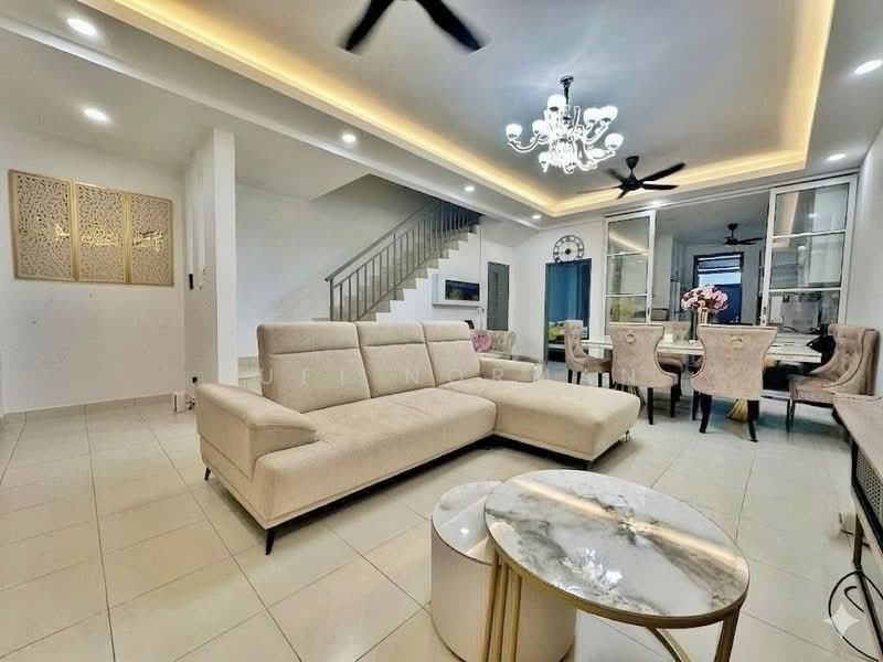 2-storey Terraced House for Sale in Taman Bestari Perdana (Pasir Gudang) - Sufi Norman - Living Room - PropertyGuru.com.my
