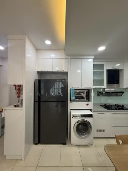 Service Residence for Sale at The Garden Residences - Janice Yong - Kitchen - PropertyGuru.com.my