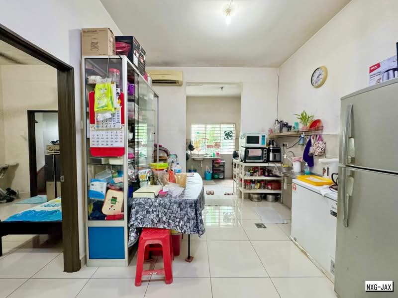 2.5-storey Terraced House for Sale in Bandar Puteri (Klang) - Hui Juin Xian - Kitchen - PropertyGuru.com.my