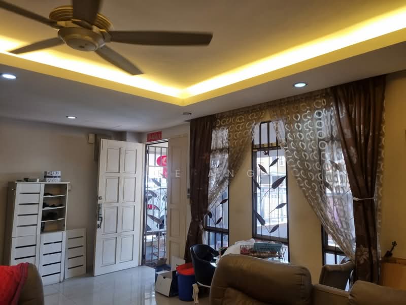 Semi-Detached House for Sale in Taman Aman Perdana (Kapar) - Bee Ang - Living Room - PropertyGuru.com.my