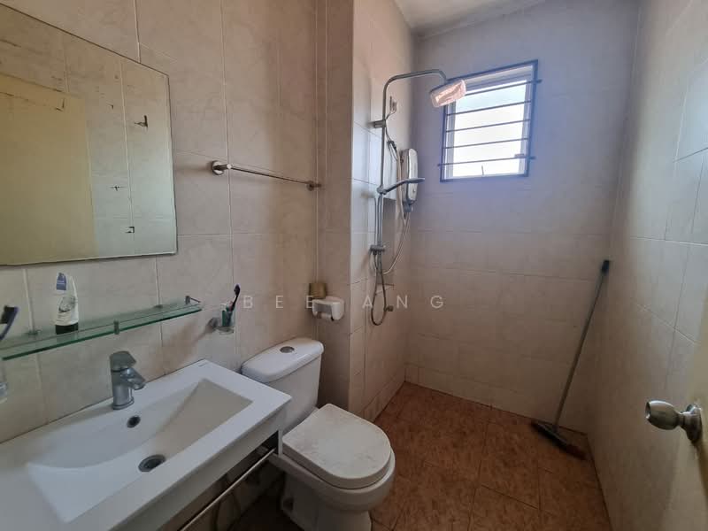 Semi-Detached House for Sale in Taman Aman Perdana (Kapar) - Bee Ang - Bathroom - PropertyGuru.com.my