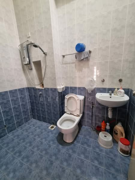 Semi-Detached House for Sale in Taman Aman Perdana (Kapar) - Bee Ang - Bathroom - PropertyGuru.com.my