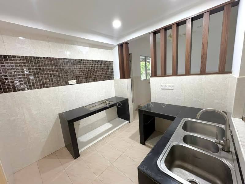 2-storey Terraced House for Rent in Sunway Alam Suria (Shah Alam) - Carlos Ng - Kitchen - PropertyGuru.com.my