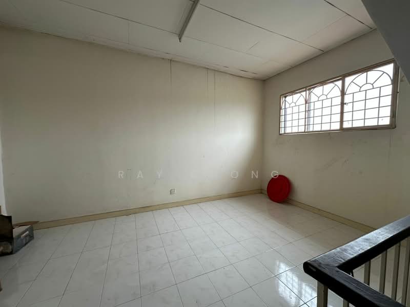 2.5-storey Terraced House for Rent in Taman Desa Karunmas (Balakong) - Ray Chong - Interior - PropertyGuru.com.my