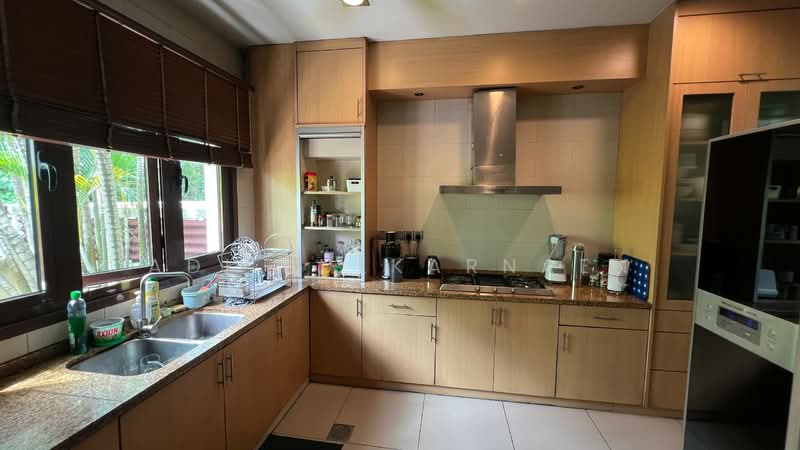 Rumah Banglo untuk Dijual di Bukit Tunku (Kenny Hills) (Kuala Lumpur) - Adi Zulkarnaen - Kitchen - PropertyGuru.com.my