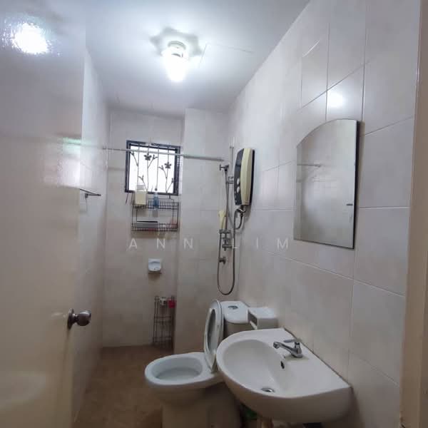 Rumah Teres 3 Tingkat untuk Dijual di Mutiara Bukit Jalil (Bukit Jalil) - Ann Lim - Bathroom - PropertyGuru.com.my