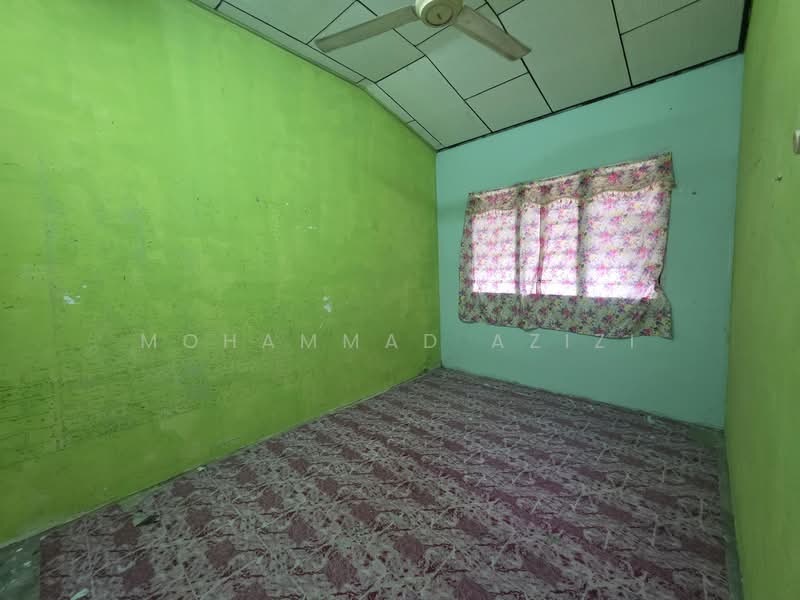1-storey Terraced House for Sale in Taman Seri Mahkota Aman (Kuantan) - Mohammad Azizi - PropertyGuru.com.my