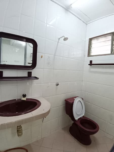 2-storey Terraced House for Rent in BANDAR PUCHONG JAYA (Puchong) - Angel Tan - Bathroom - PropertyGuru.com.my