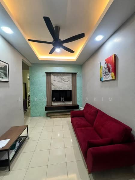 1-storey Terraced House for Sale in Seksyen 30 (Shah Alam) - Lukman Hakim - Living Room - PropertyGuru.com.my