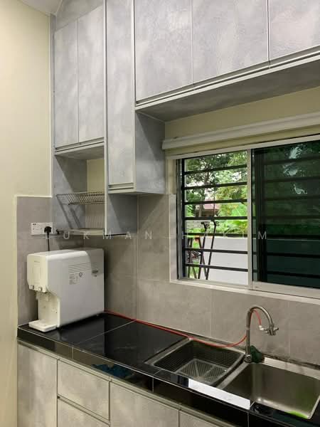 1-storey Terraced House for Sale in Seksyen 30 (Shah Alam) - Lukman Hakim - Kitchen - PropertyGuru.com.my