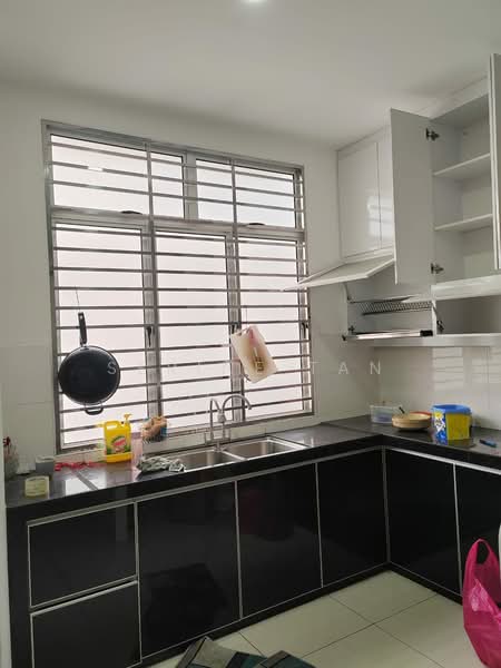 Rumah Teres untuk Disewa di Taman Mutiara Rini (Skudai) - Serine Tan - Kitchen - PropertyGuru.com.my