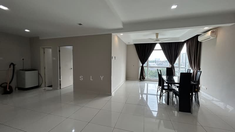 Pangsapuri untuk Dijual di Central Residence @ Sungai Besi - Jeslyne Low - Living Room - PropertyGuru.com.my