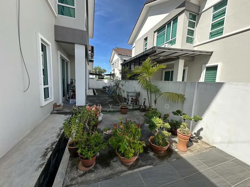 Semi-Detached House for Sale in Bandar Baru Sri Klebang (Chemor) - Gary Tang - Exterior - PropertyGuru.com.my