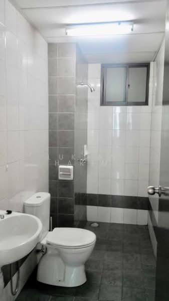 Kondominium untuk Dijual di Indah Alam (Subang Andaman) - Lukman Hakim - Bathroom - PropertyGuru.com.my