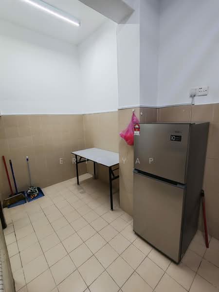 Kondominium untuk Disewa di Evergreen Park Acorn & Hazel - Eric Yap - Kitchen - PropertyGuru.com.my