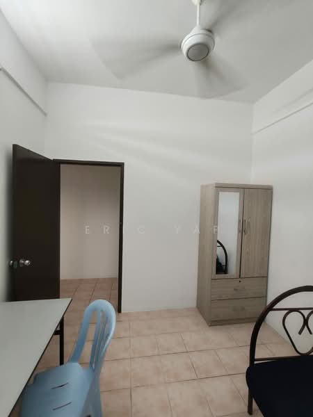 Kondominium untuk Disewa di Evergreen Park Acorn & Hazel - Eric Yap - Bedroom - PropertyGuru.com.my