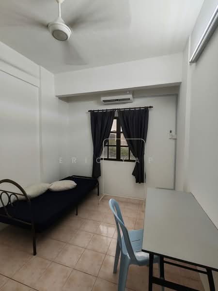 Kondominium untuk Disewa di Evergreen Park Acorn & Hazel - Eric Yap - Bedroom - PropertyGuru.com.my