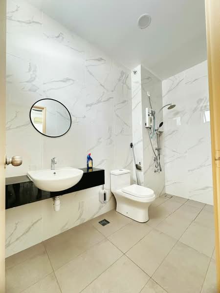 Semi-Detached House for Sale in Ulu Tiram (Johor) - Max Keng - Bathroom - PropertyGuru.com.my