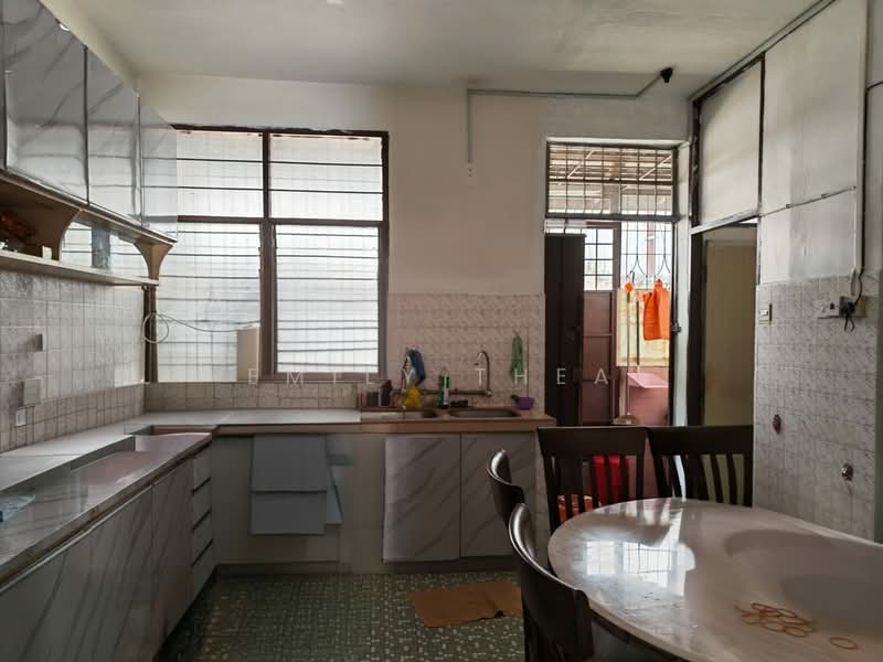Rumah Teres 2 Tingkat untuk Dijual di Taman Sri Rampai (Wangsa Maju) - Emily Thea - Kitchen - PropertyGuru.com.my