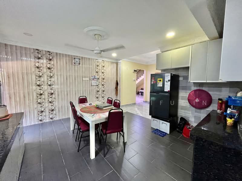 Rumah Teres 2 Tingkat untuk Dijual di Bangi (Selangor) - Salman Sharifudin - Kitchen - PropertyGuru.com.my