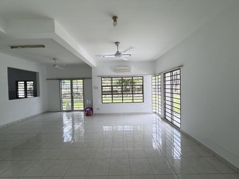 Rumah Berkembar untuk Dijual di Taman Tasik Semenyih (Semenyih) - Winson Tay - Living Room - PropertyGuru.com.my