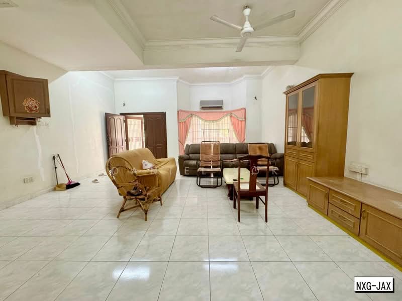 Rumah Teres 2 Tingkat untuk Dijual di Taman Berkeley (Klang) - Daniel Kok - Living Room - PropertyGuru.com.my