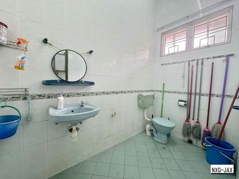 Rumah Teres 2 Tingkat untuk Dijual di Taman Berkeley (Klang) - Daniel Kok - Bathroom - PropertyGuru.com.my