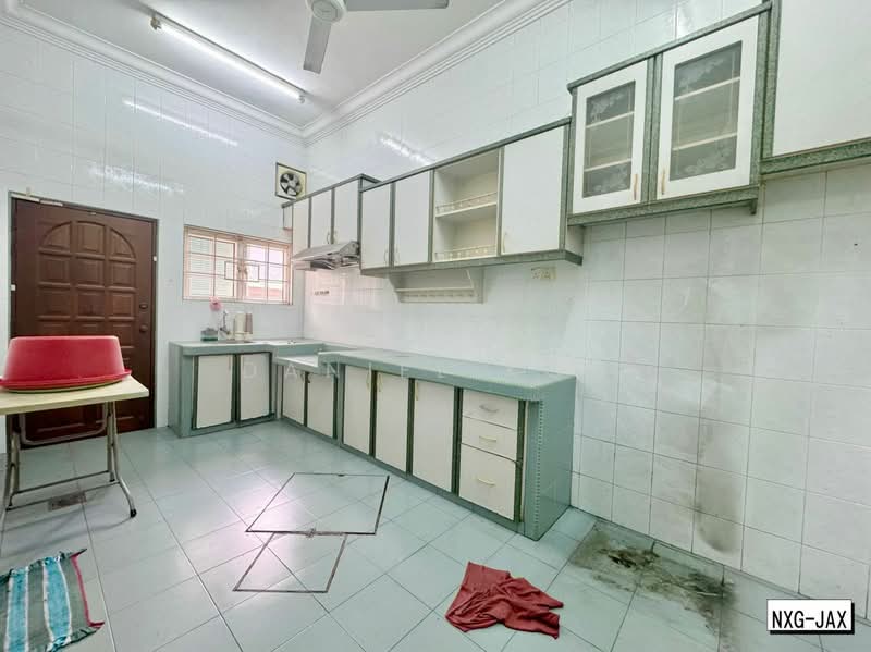 Rumah Teres 2 Tingkat untuk Dijual di Taman Berkeley (Klang) - Daniel Kok - Kitchen - PropertyGuru.com.my