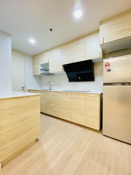 Servis Apartment untuk Disewa di Ooak Serviced Apartments @ Kiara 163 - Anthony Lim - Kitchen - PropertyGuru.com.my
