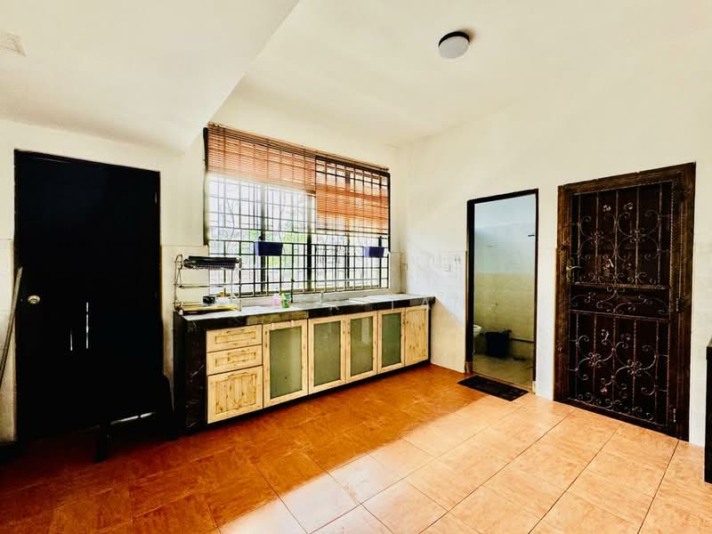 Bungalow for Sale in Kampung Mohd Amin (Johor Bahru) - SASER TAN. - Kitchen - PropertyGuru.com.my