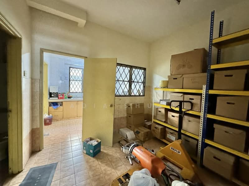 Rumah Teres 2 Tingkat untuk Dijual di Bukit Jelutong (Shah Alam) - Nadia Shukri - Interior - PropertyGuru.com.my