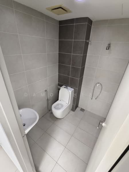 Pejabat untuk Disewa di Petaling Jaya (Selangor) - Damon Heng - Bathroom - PropertyGuru.com.my