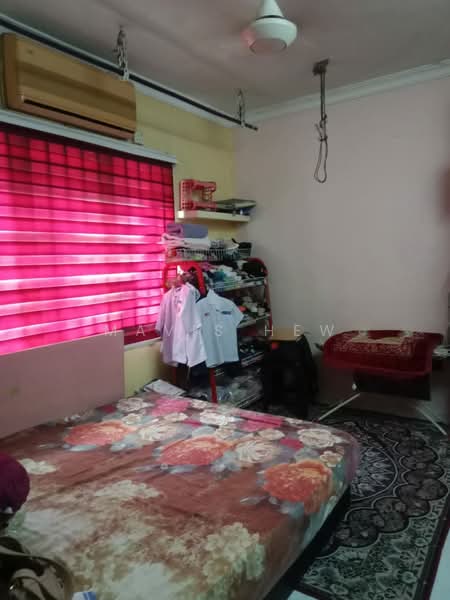 Rumah Flat untuk Disewa di Flat Tasek 64 - Mavis Hew - Bedroom - PropertyGuru.com.my