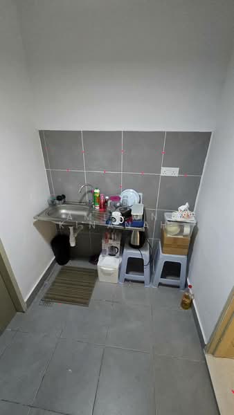 Servis Apartment untuk Disewa di YOUTH CITY - Amirun Kinanah - Kitchen - PropertyGuru.com.my