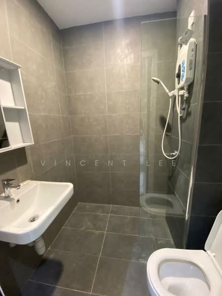 Servis Apartment untuk Disewa di Neu Suites - Vincent Lee - Bathroom - PropertyGuru.com.my